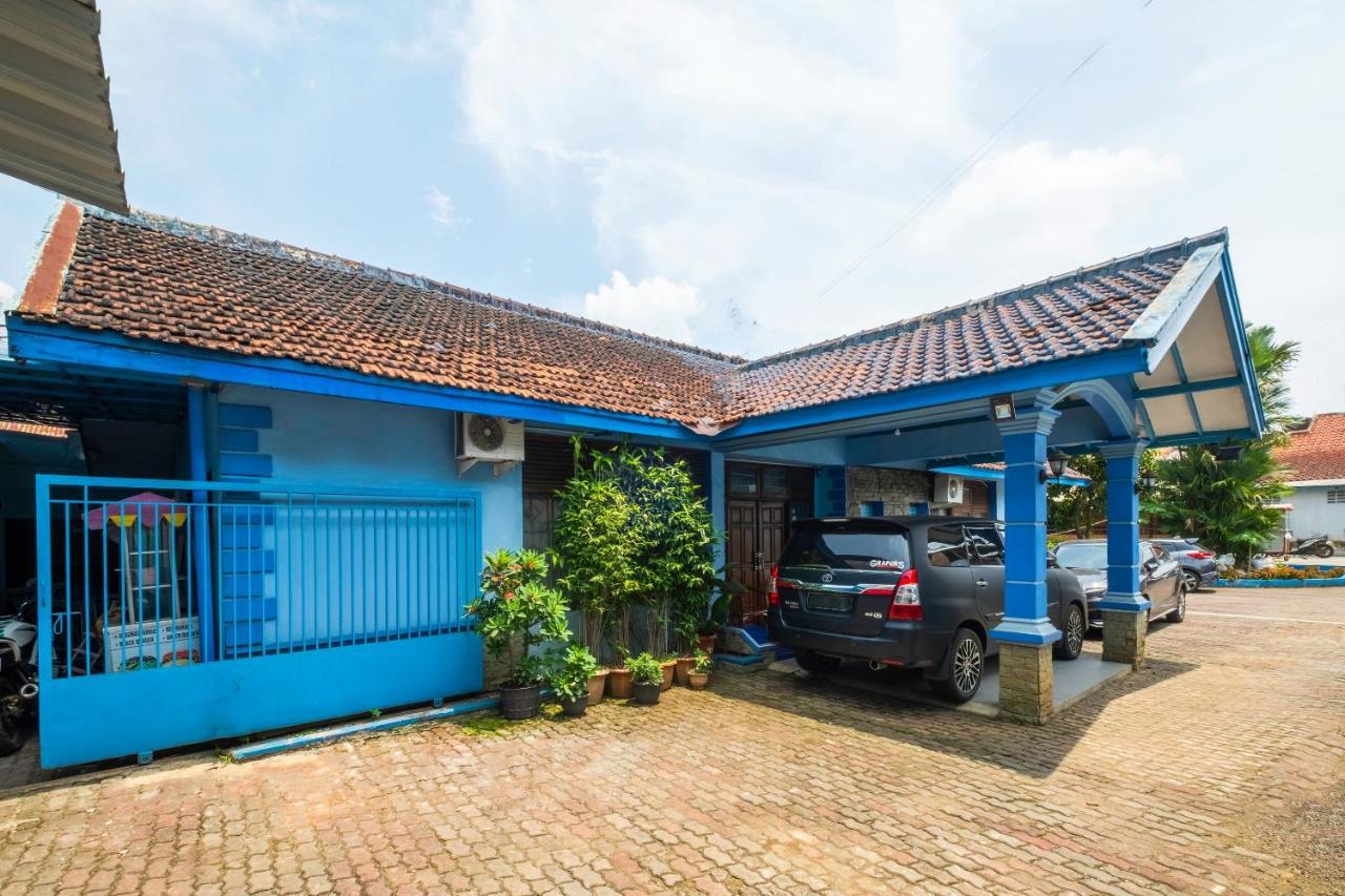 Reddoorz Syariah At Jl Pangeran Hidayatullah Cianjur Exterior foto