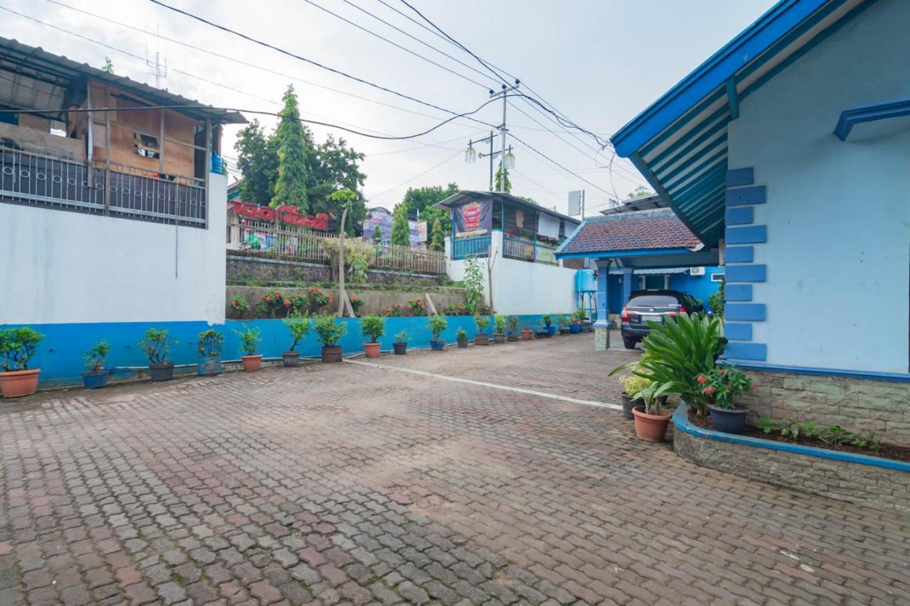 Reddoorz Syariah At Jl Pangeran Hidayatullah Cianjur Exterior foto