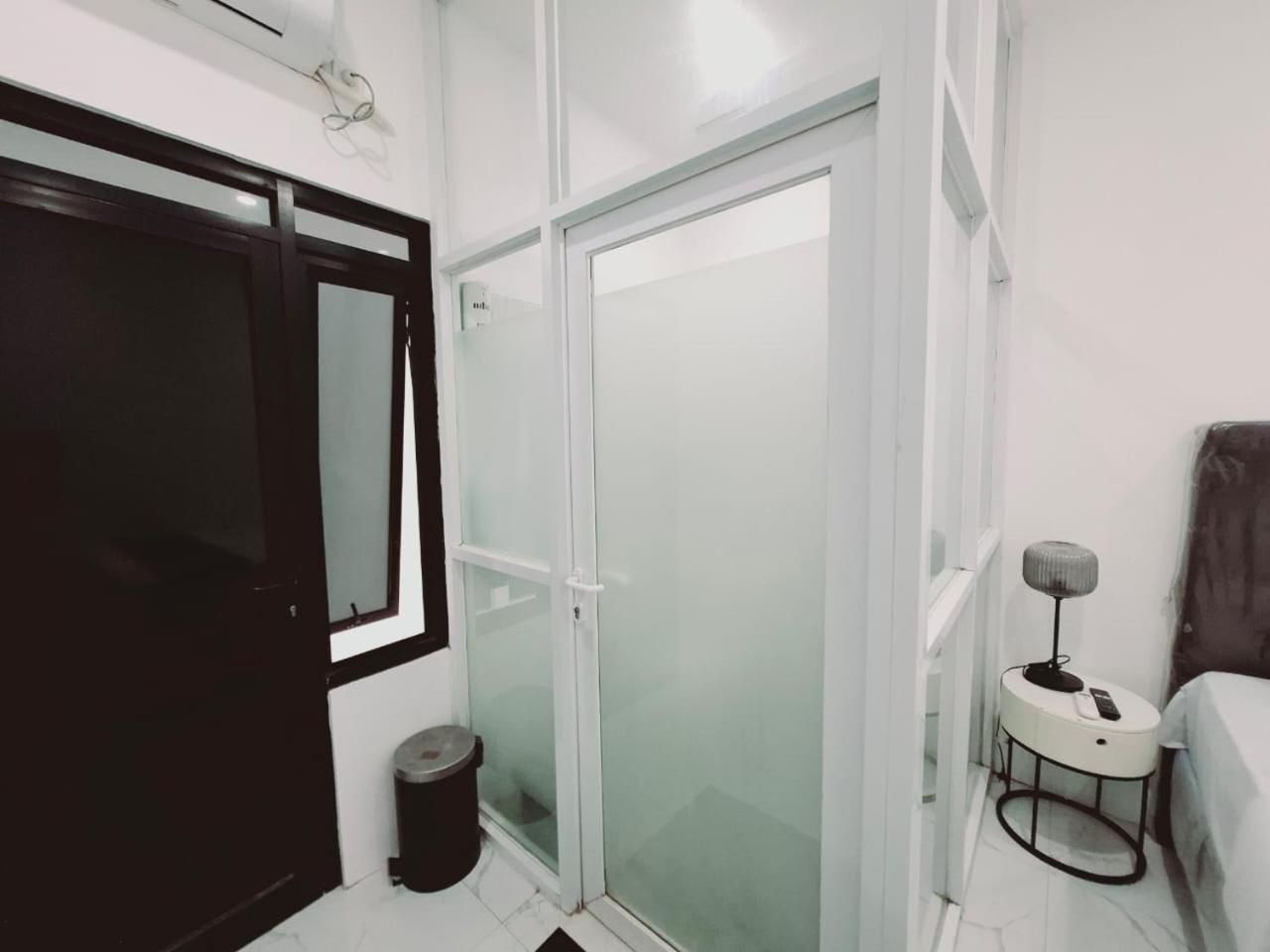 Reddoorz Syariah At Jl Pangeran Hidayatullah Cianjur Exterior foto